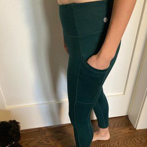 Emerald Green 7/8 Leggings